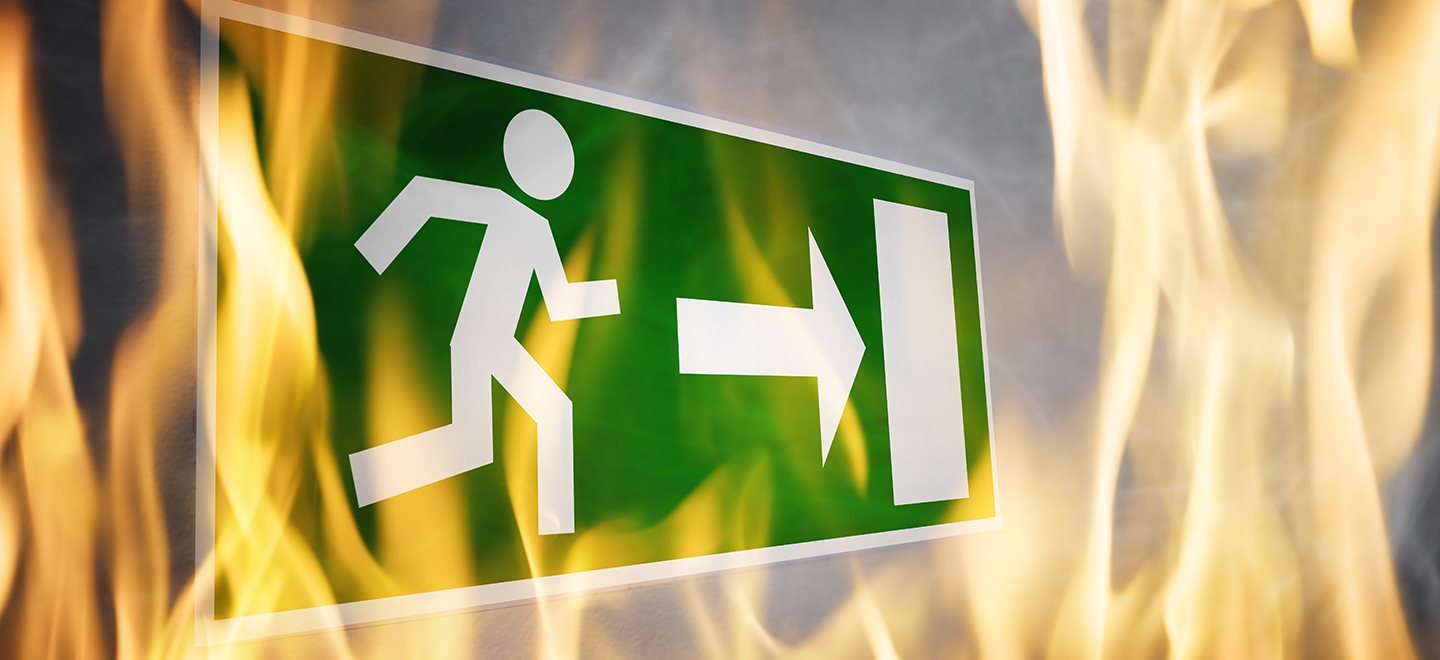 Les portes coupe-feu dans les établissements recevant du public (ERP) : couteaux-suisses de la menuiserie intérieure