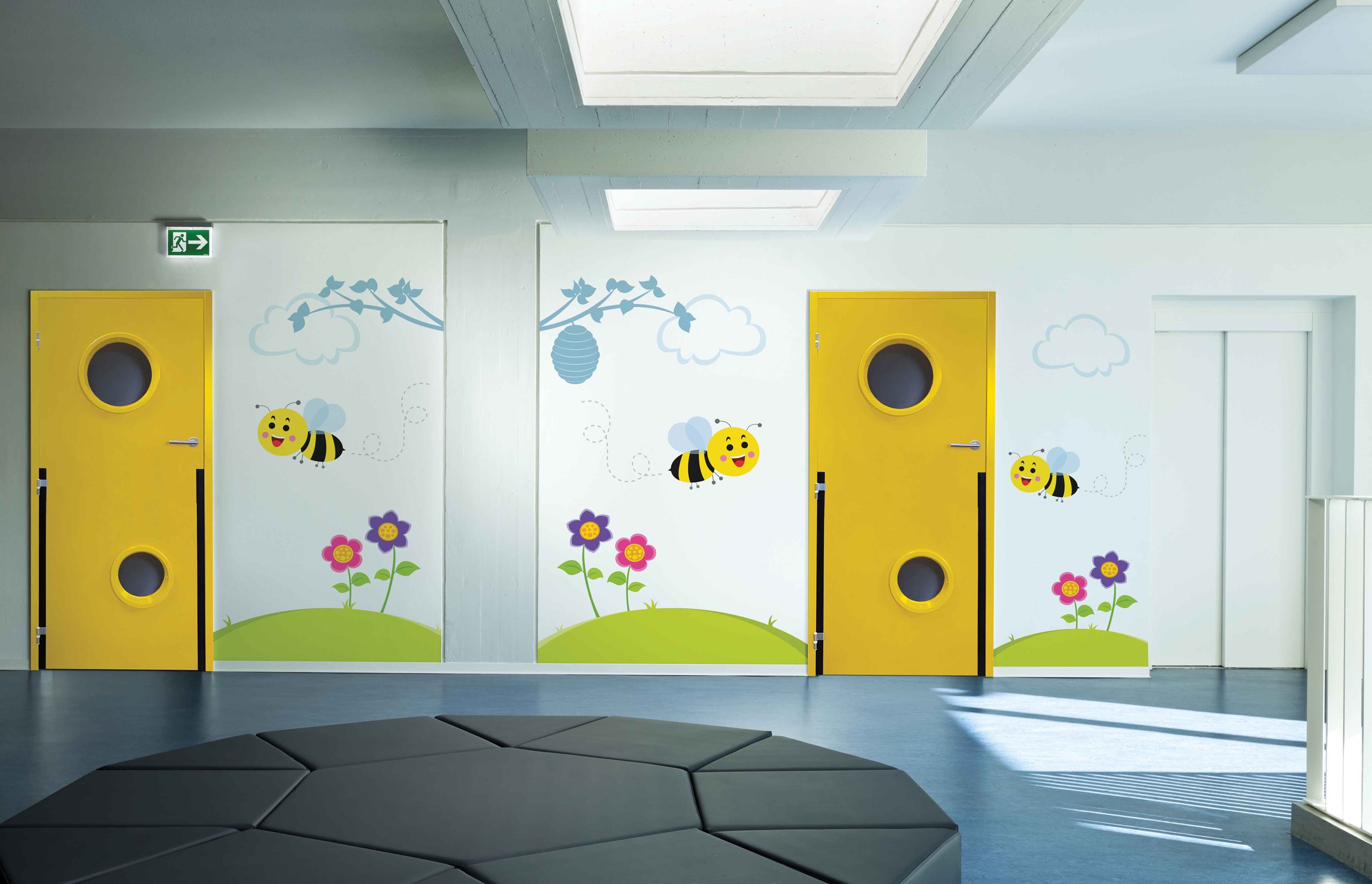 Les portes Ecole Maternelle pour les établissements Petite Enfance
