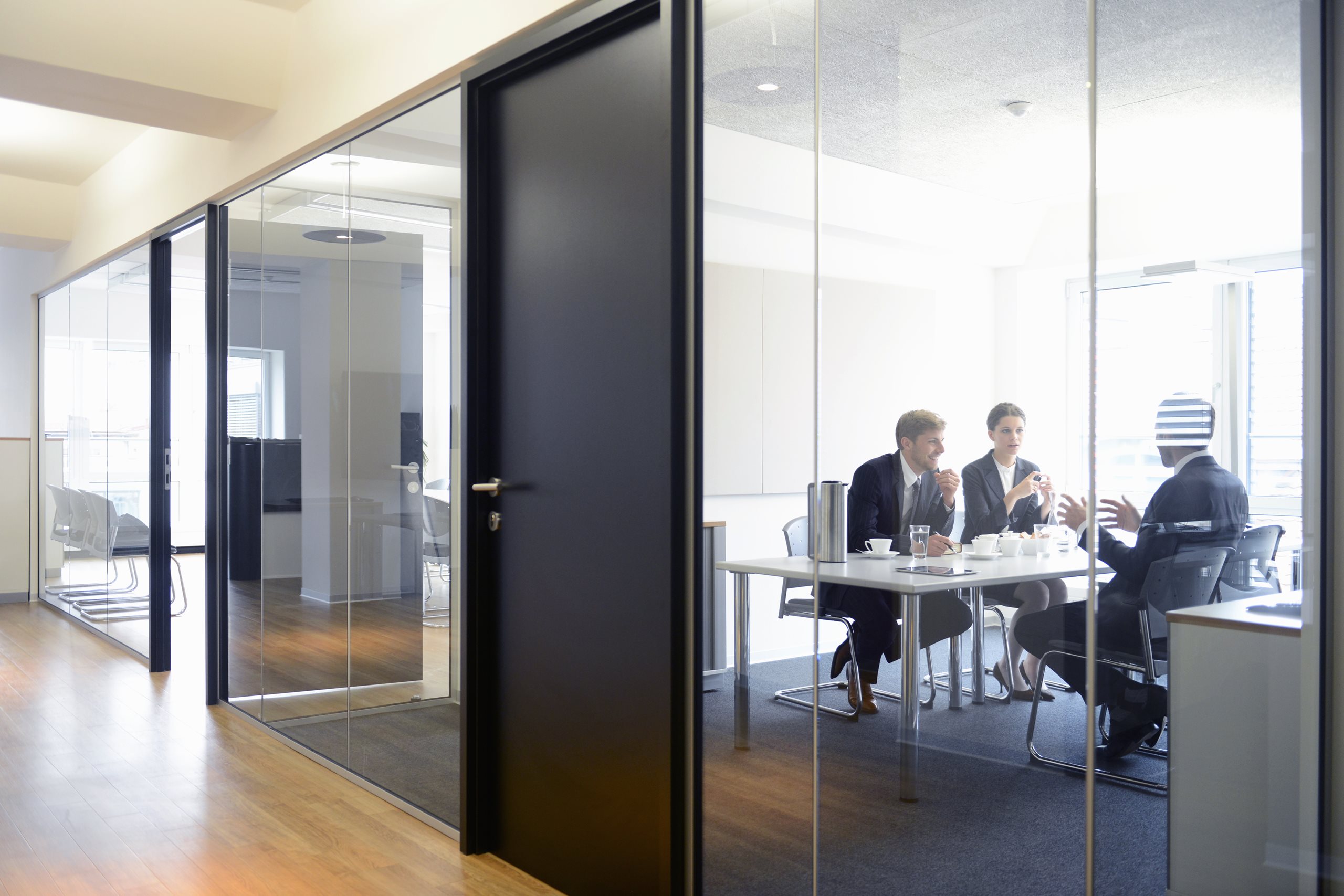 Bureaux, Administrations, IGH : quelles sont les solutions produits du secteur tertiaire ?